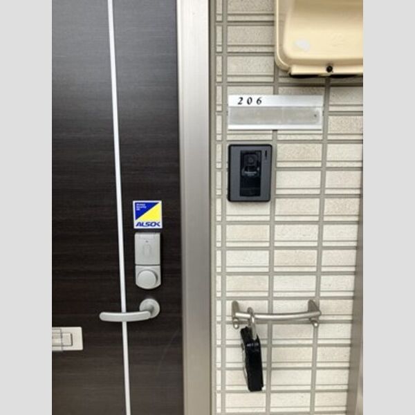 玄関 (玄関(ICカードキー)・インターホン)