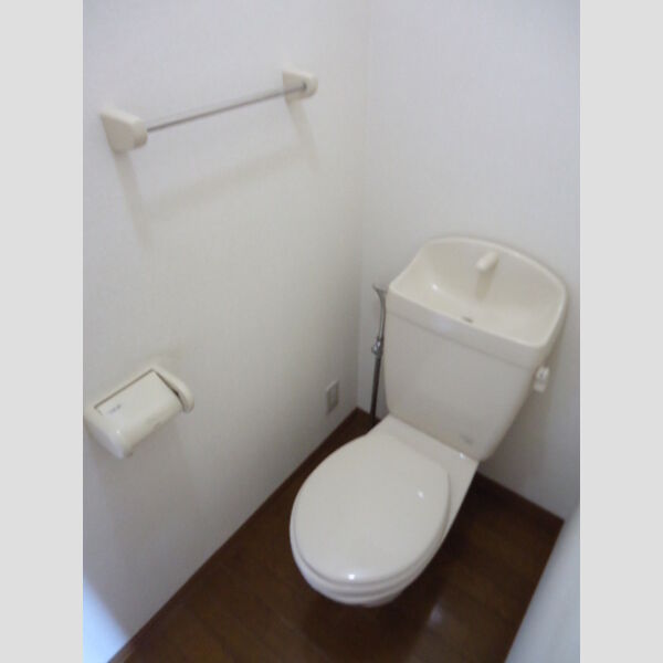 トイレ (トイレ)