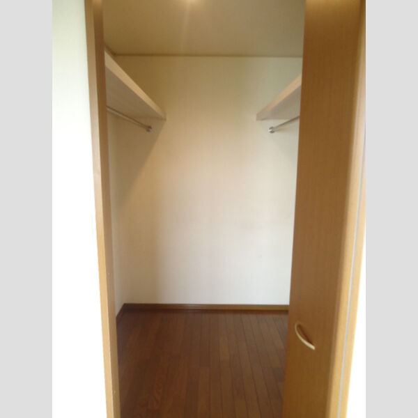 収納 (ウォークインクローゼット)