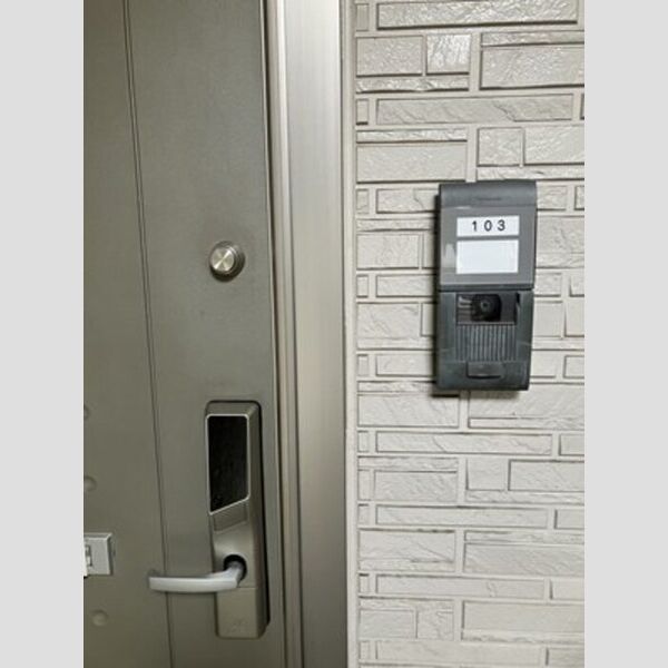 玄関 (玄関(ICカードキー)・インターホン)