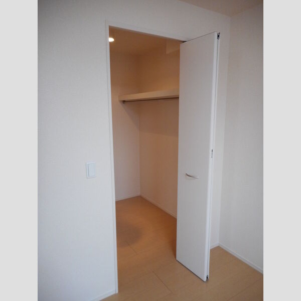 収納 (ウォークインクローゼット)