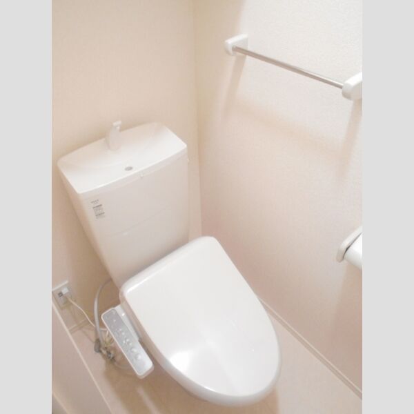 トイレ (温水洗浄暖房便座)