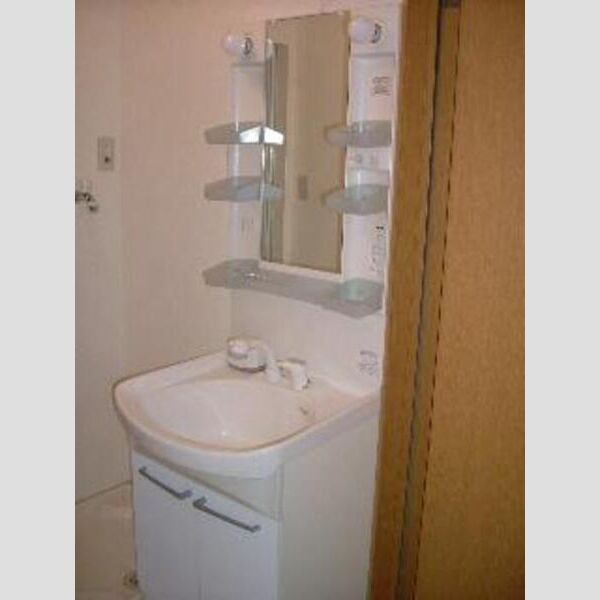 洗面所 (洗髪洗面化粧台)