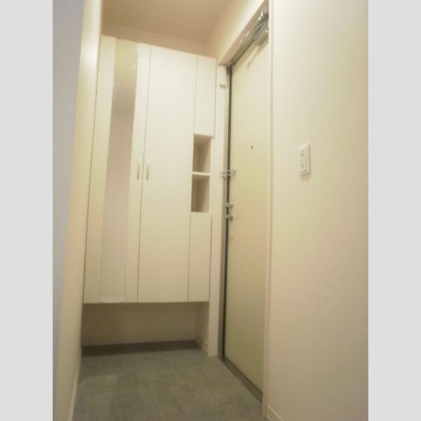 玄関 (シューズボックス)