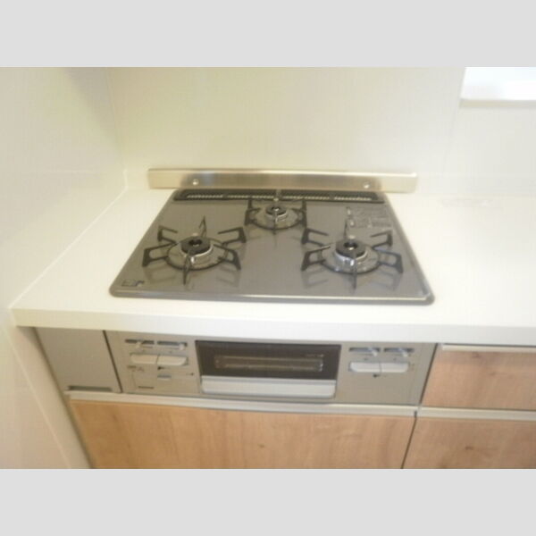 キッチン (3口ガスコンロ)