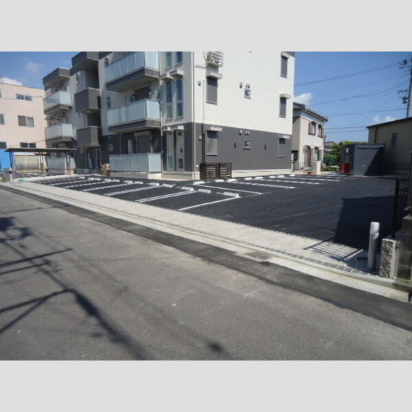 駐車場 (北側駐車場)