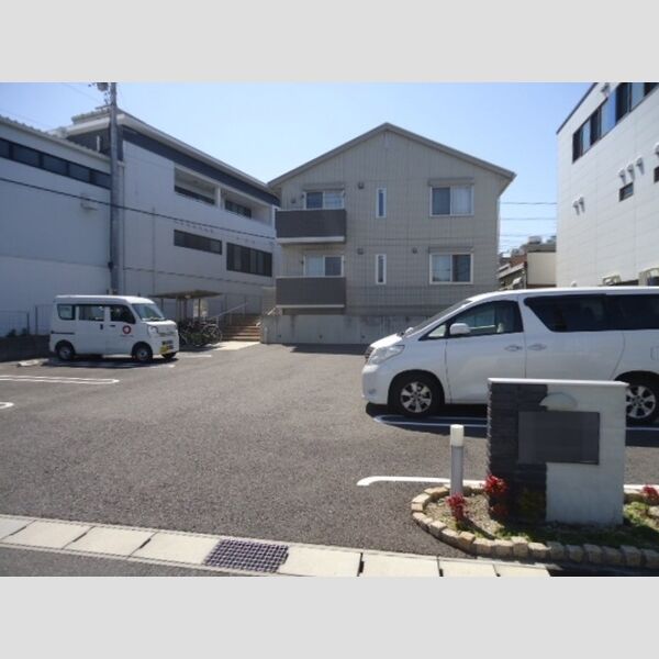 駐車場 (駐車場)