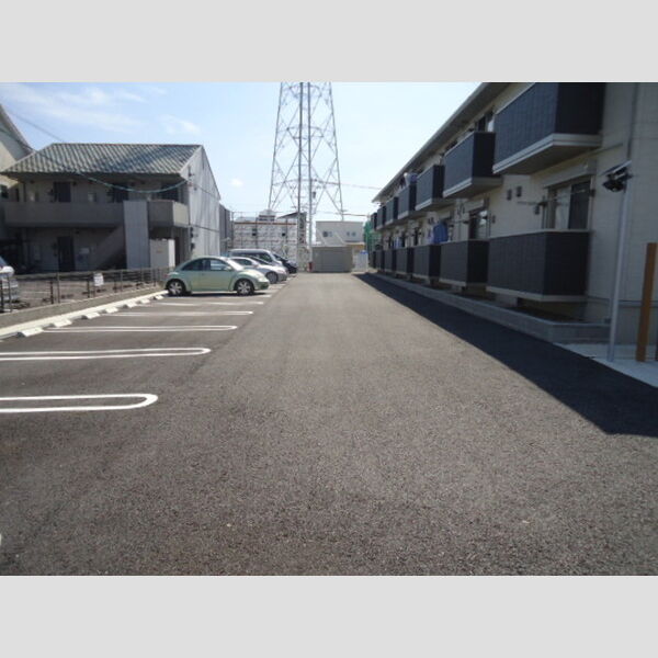 駐車場 (駐車場)