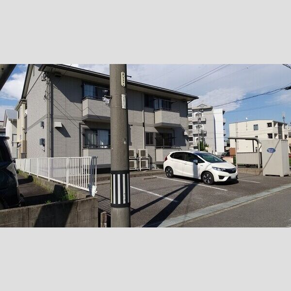 駐車場 (駐車場)