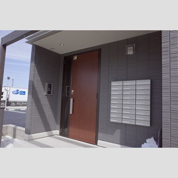 エントランス (オートロック共用玄関)