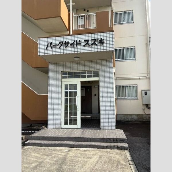 エントランス (エントランス)