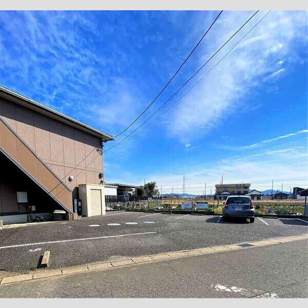駐車場 (駐車場)