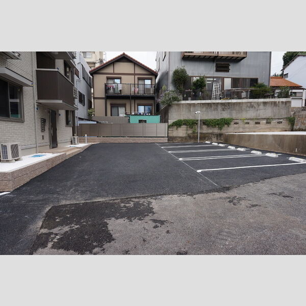 駐車場 (駐車場)
