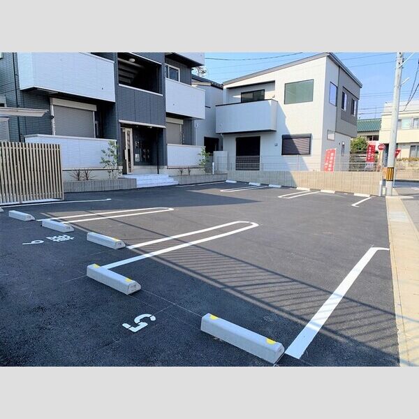 駐車場 (駐車場)