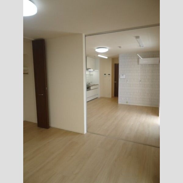 その他 (洋室)