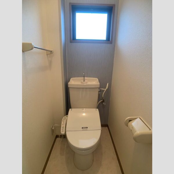 トイレ (温水洗浄暖房便座)