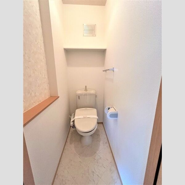 トイレ (温水洗浄暖房便座)