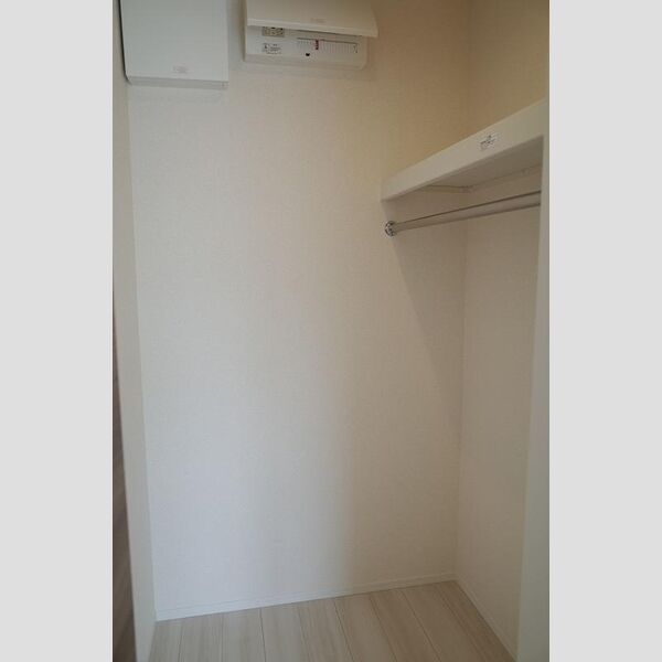 収納 (ウォークインクローゼット)