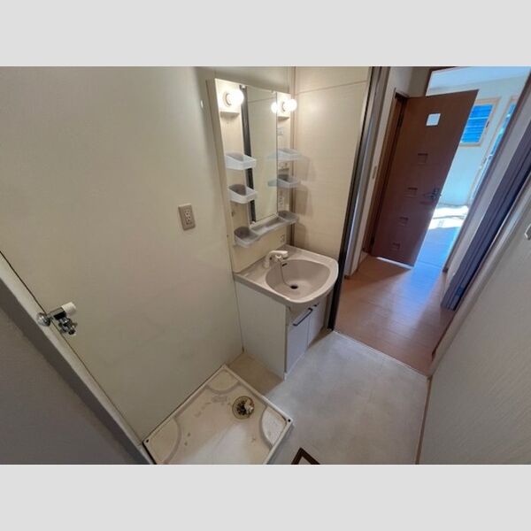 洗面所 (シャンプードレッサー)