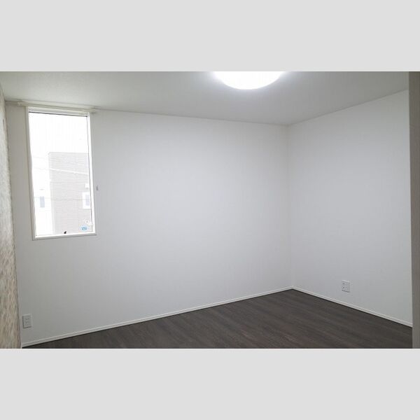 その他 (2F洋室)