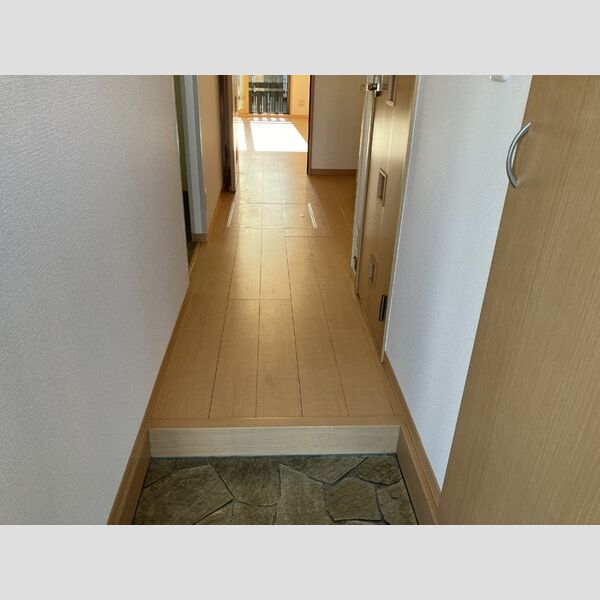 玄関 (玄関)
