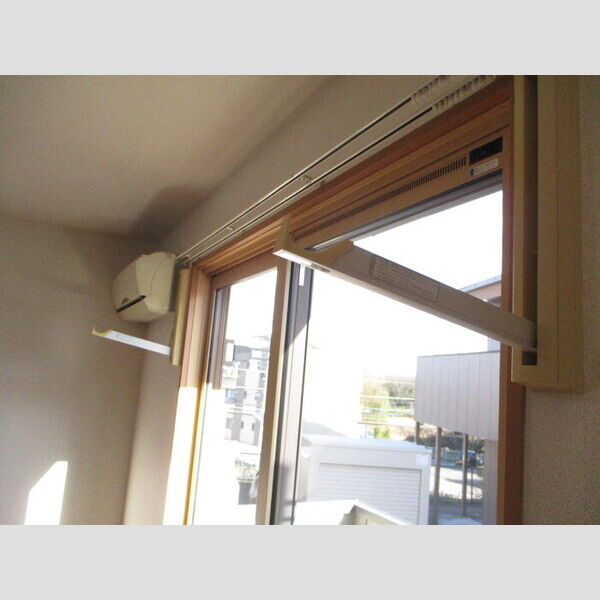 その他 (室内物干し)