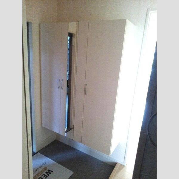 玄関 (シューズボックス)