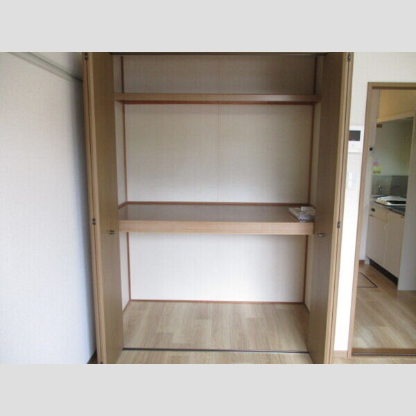 収納 (物入)