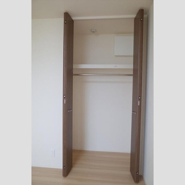 収納 (クローゼット)