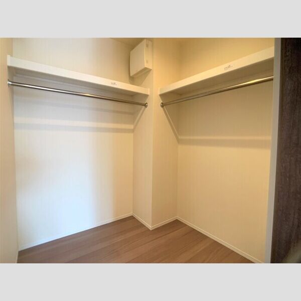 収納 (ウォークインクローゼット)