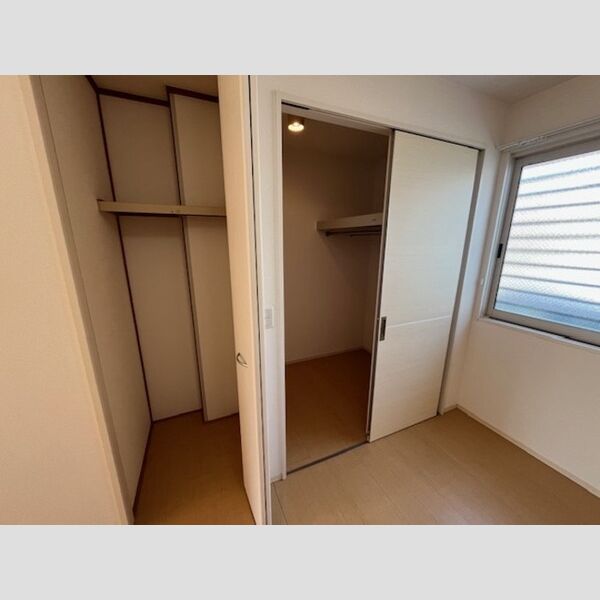 収納 (ウォークインクローゼット)