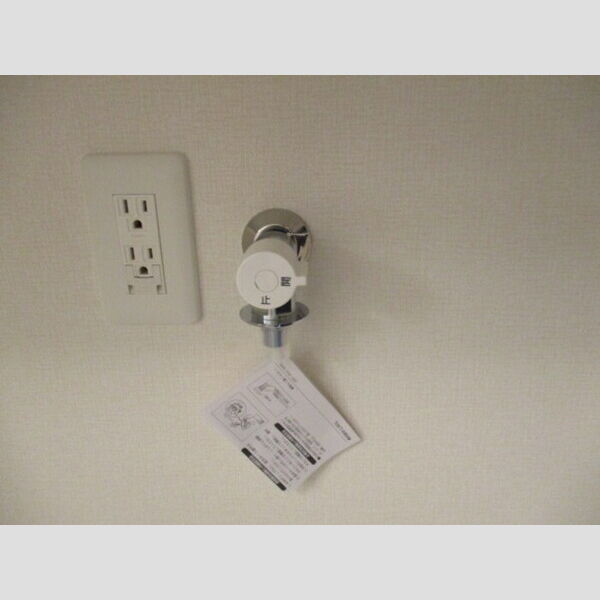 洗面所 (止水弁付水洗)