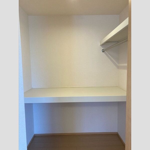 収納 (ウォークインクローゼット)