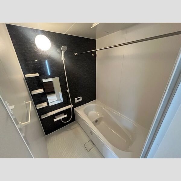 バス (追い焚き機能付き浴室)