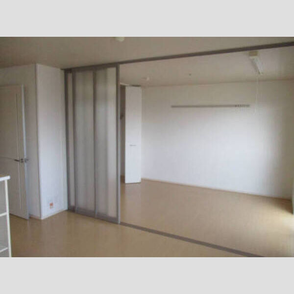 居室・リビング (LDKとあわせると16帖)