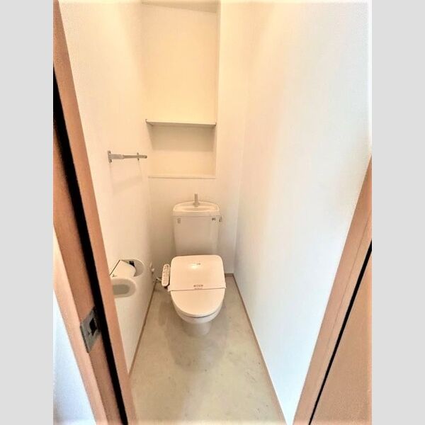 トイレ (温水洗浄暖房便座)