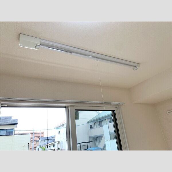 その他 (室内物干し)