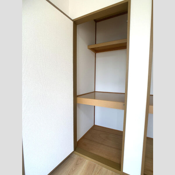 収納 (物入)