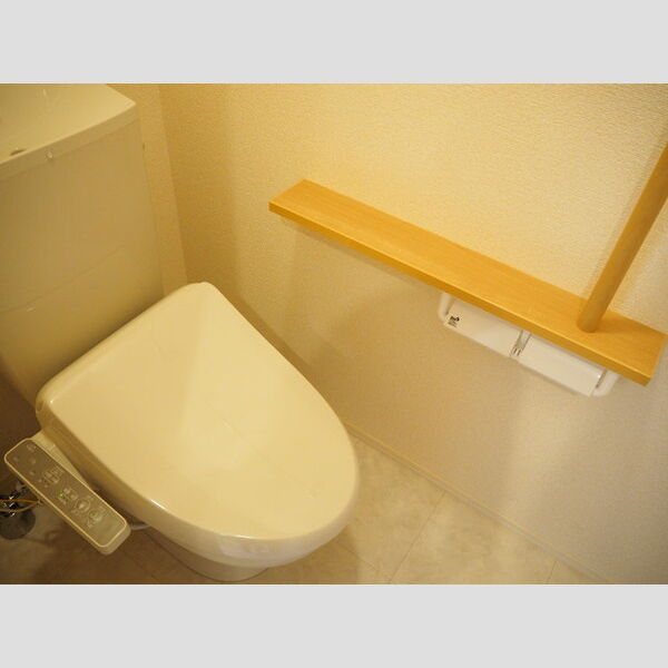 トイレ (温水洗浄便座)