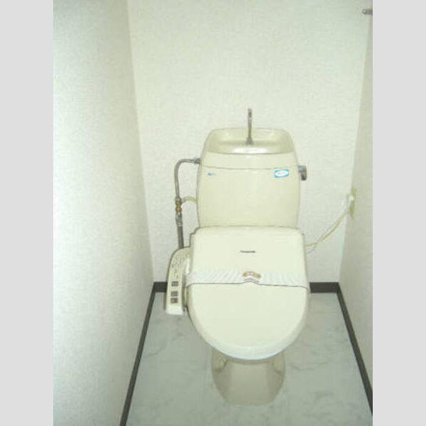 トイレ (温水洗浄暖房便座)