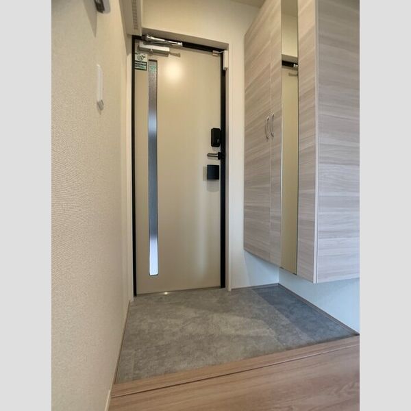 玄関 (玄関)
