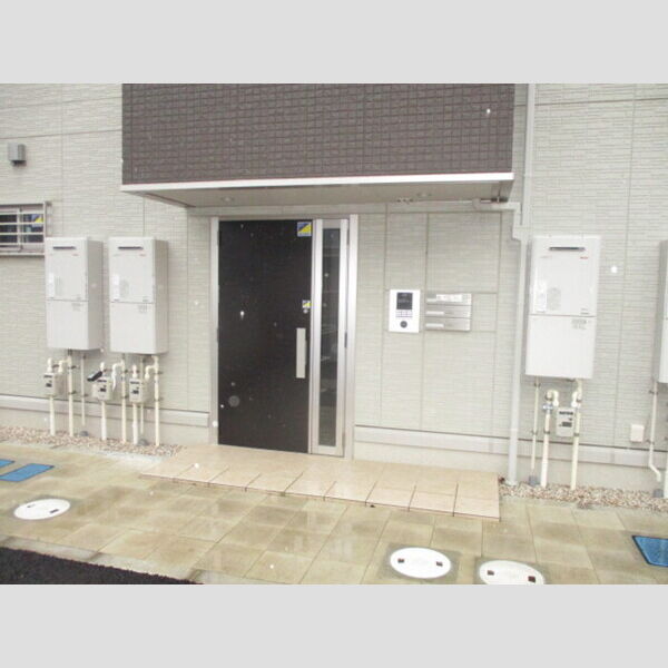 エントランス (エントランス)