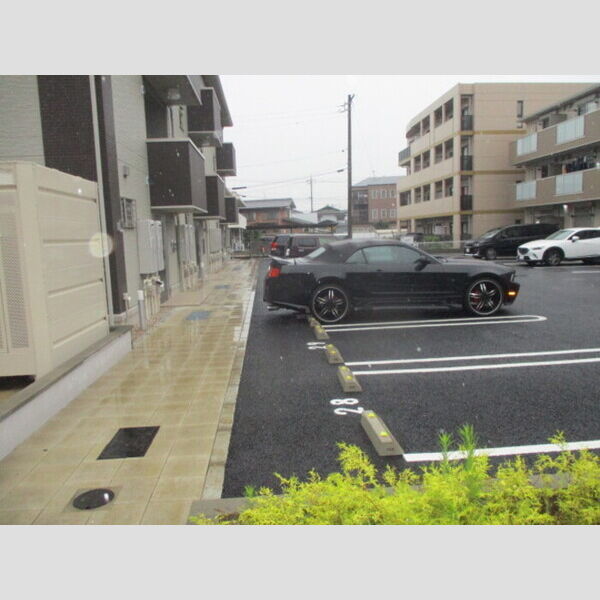 駐車場 (駐車場)