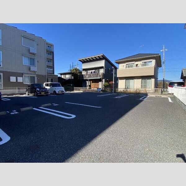 駐車場 (駐車場)