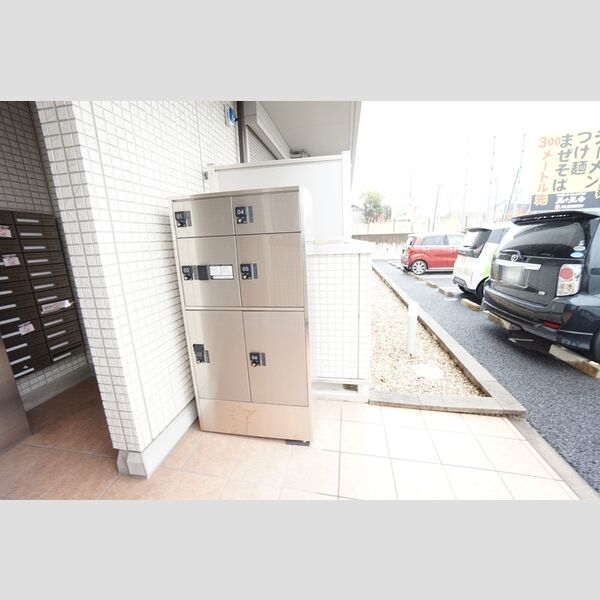 現地周辺 (宅配ボックス)