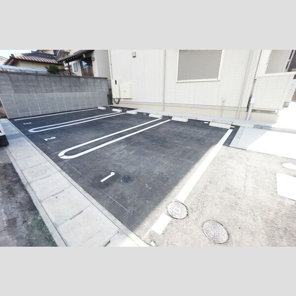駐車場 (駐車場)