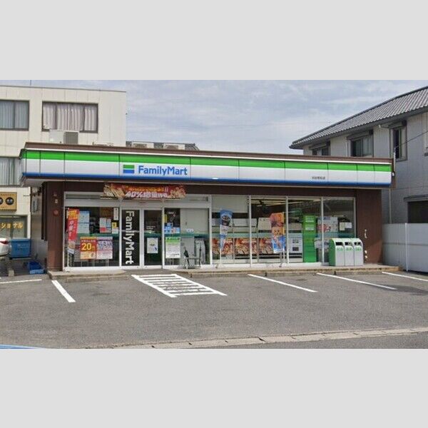 現地周辺 (ファミリーマート刈谷若松店(1013m))