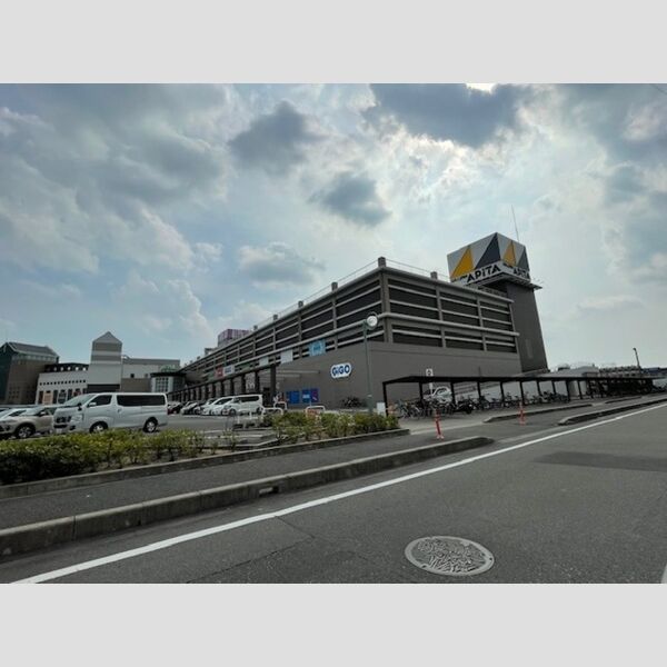 現地周辺 (ギャラリエアピタ知立店(575m))