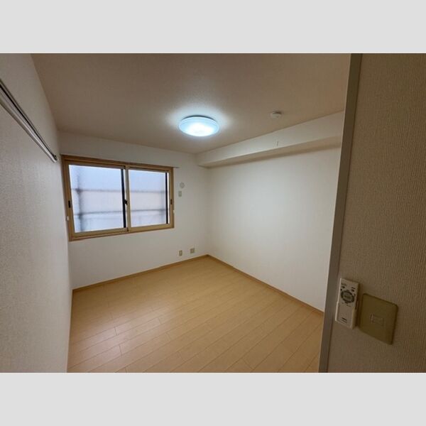 その他 (洋室)