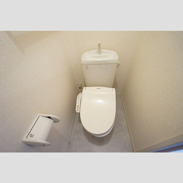 トイレ (トイレ温水洗浄暖房便座)